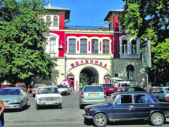 В Одессе снова попробуют выбрать подрядчика для ремонта приемного отделения 117-летней больницы