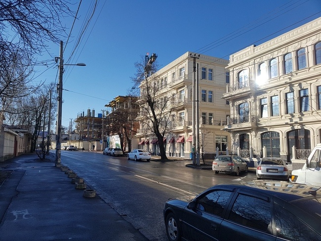 Три будинки в Одесі неочікувано для муніципалітету перетворилися на житловий комплекс