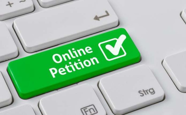 Портал «Дія» запустив електронні петиції