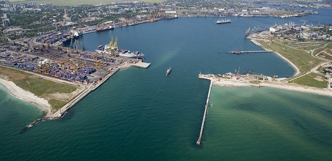 Кабмин утвердил границы акватории порта Черноморск