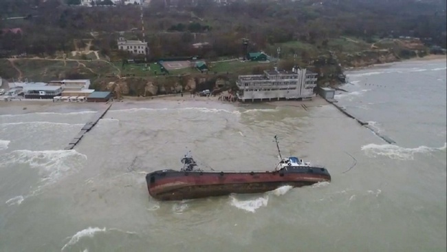 Аварии танкера Delfi хотят присвоить статус чрезвычайной ситуации техногенного характера