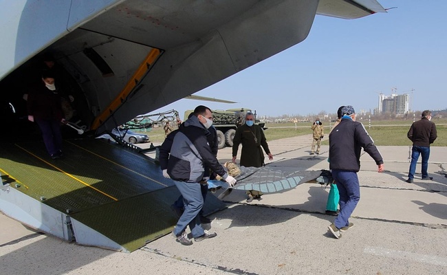 До Одеси спецбортом доставили 14 поранених на Донбасі військових