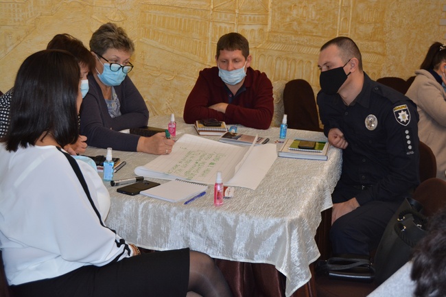 В Одеській області триває навчальна програма з впровадження в ОТГ «дружніх» для людей послуг
