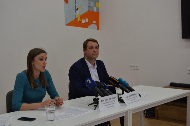 Експерти Одеського КВУ розповіли як звітують депутати (трансляція)