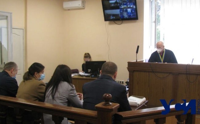 Защита обвиняемых по делу о пожаре на Троицкой потребовала отвода судьи