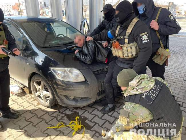 Поліцейські затримали в Одесі іноземця з гранатами