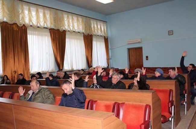 Болградские депутаты "не поделили" дороги, подлежащие ремонту
