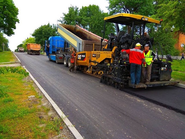 В Одеські області за 59 мільйонів відремонтують дорогу між селами в двох районах