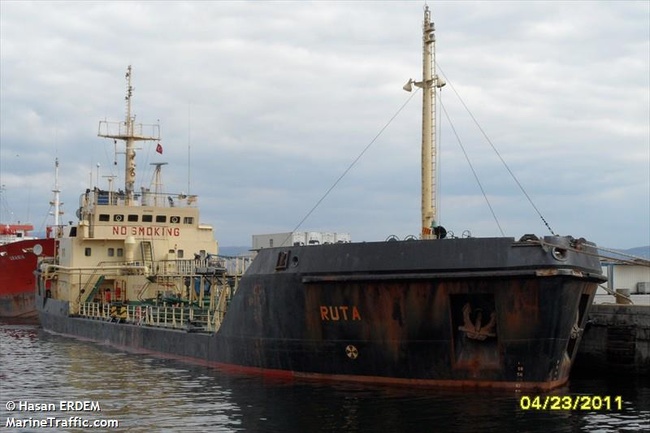 Освобожденных из ливийской тюрьмы моряков доставят сегодня в Украину спецрейсом