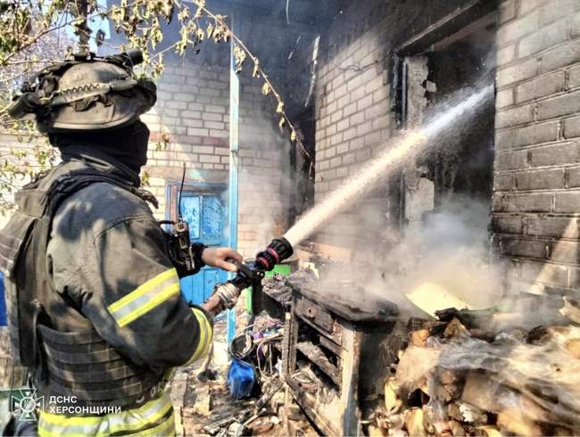 Consequences of the shelling. Photo: State Emergency Service of Ukraine in Kherson region