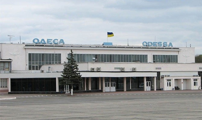Одесский аэропорт до вечера не будет работать