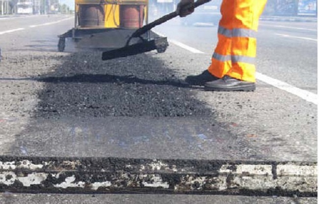Фирма соратника одесского мэра выиграла право приводить в порядок дороги трех районов после ремонта