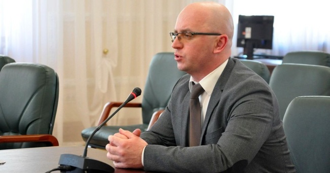 Підозрюваний у хабарі суддя Бобовський: статки, зв'язки та повернення до роботи