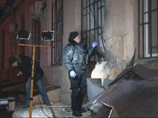 Окно отделения банка в Одессе взорвали 400 граммами тротила