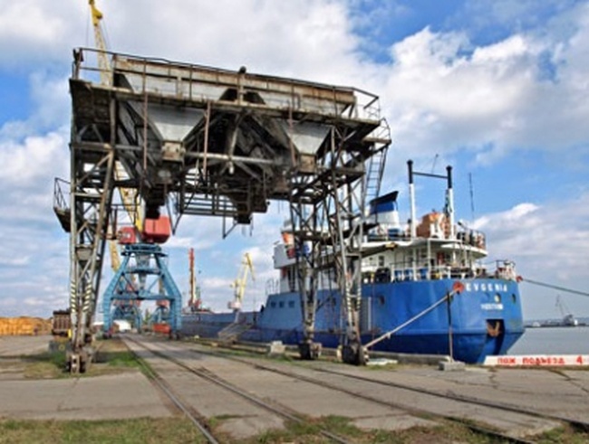 Белгород-Днестровский порт на грани остановки, – министр инфраструктуры