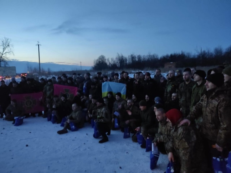 Додому з полону повернулися 46 миколаївських морпіхів