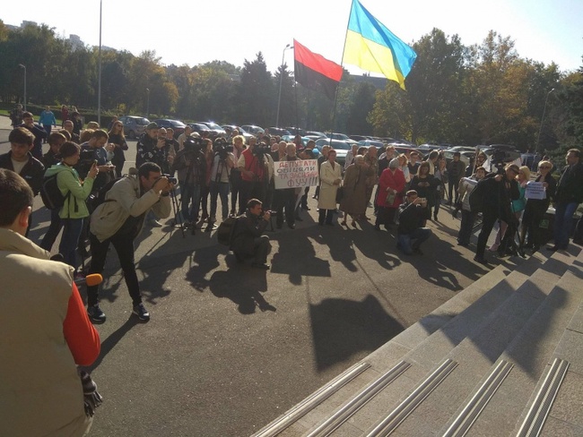 Соратники Саакашвили в Одессе требовали отставки мэра