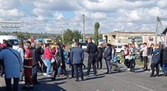 На Одещині протестують проти переведення шкіл на дистанційне навчання