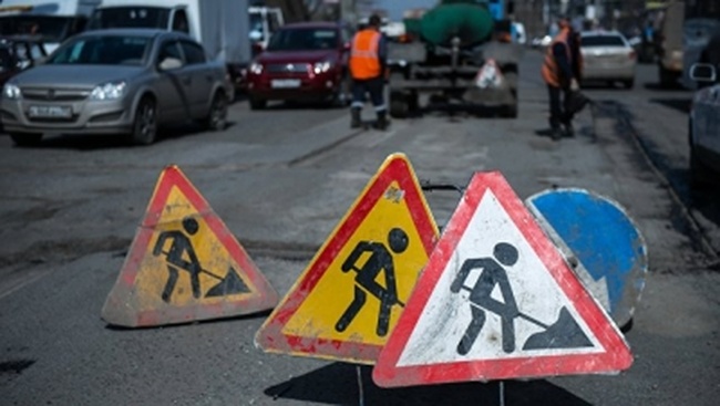 Компании депутата горсовета планируют заплатить два миллиона за ремонт двух участков улиц