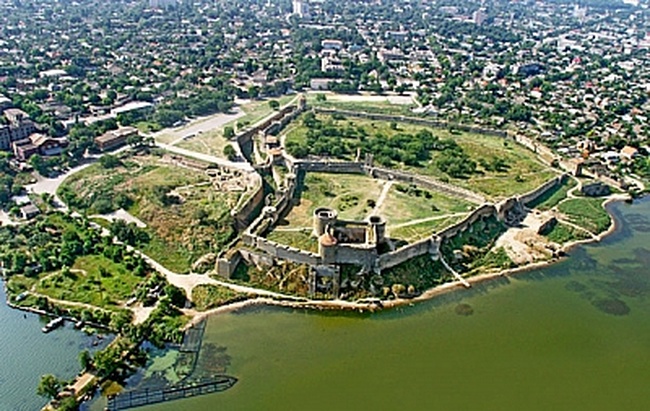 Глава Одесской ОГА создал группу для подготовки Белгород-Днестровской крепости к внесению в список ЮНЕСКО