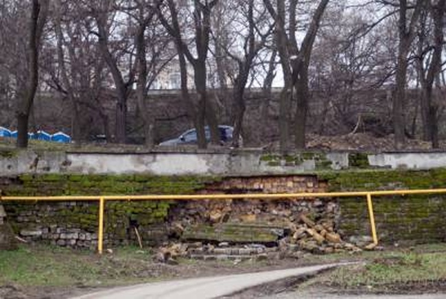 Управление капстроительства закажет реставрацию подпорных стенок Приморского бульвара