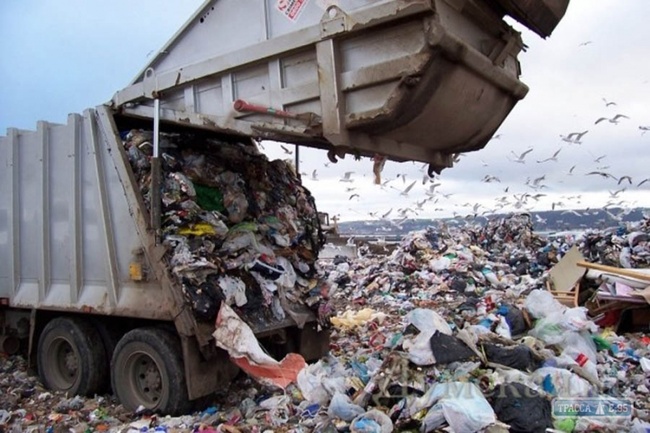 АМКУ требует проведения в  Шабо и Овидиополе конкурсов для выбора мусоровывозящих компаний