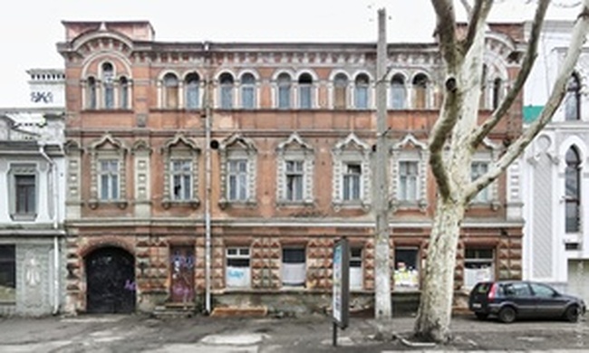 Площадь отводимого в аренду участка на Ришельевской выросла почти на две сотки за три месяца