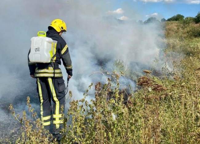 Наслідки обстрілу. Фото: ДСНС України в Херсонській області