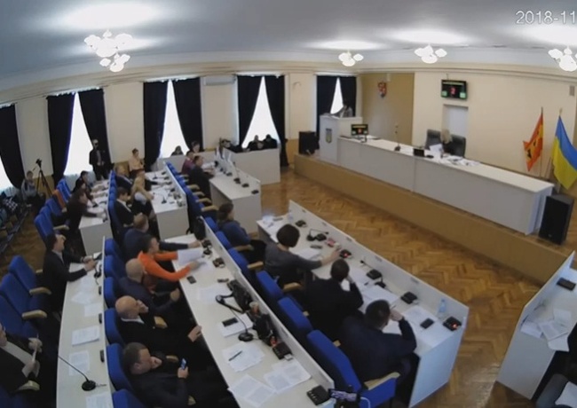 Депутати Білгород-Дністровської міськради голосували за колег