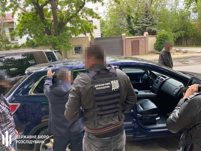 ДБР затримало на хабарі посадовця ГУ ДСНС в Одеській області