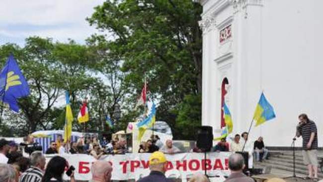 Нардеп опубликовал свою переписку с Трухановым о палаточном городке на Думской