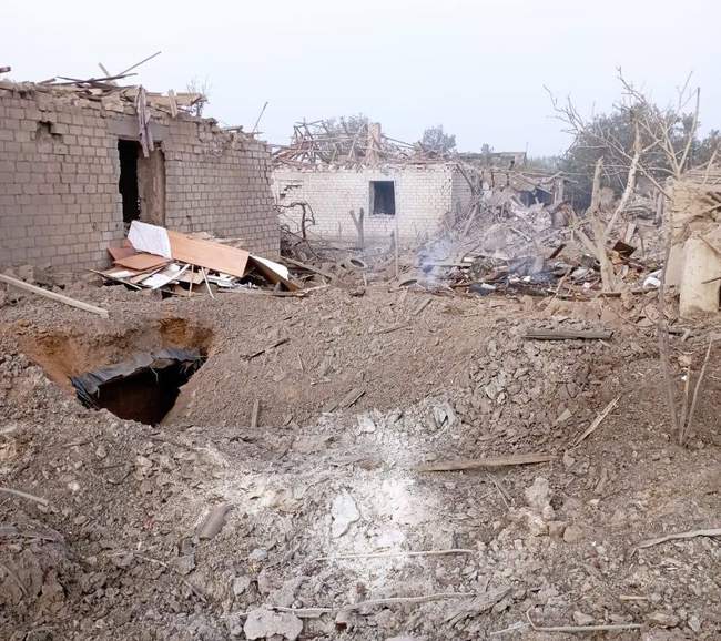 The village of Ingulets after Russian air strikes. Photo: Oleksandr Prokudin