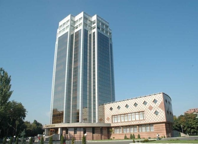 Суд отклонил иск Нацбанка к «Имэксбанку» о недействительности аренды «свечки Климова» в Одессе