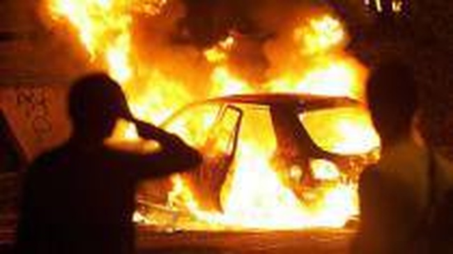   В МИД Украины считают сожжение автомобилей ОБСЕ попыткой запугать наблюдателей   