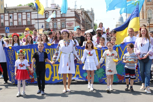 "Мегамарш у вишиванках" в Одесі цьогоріч проведуть онлайн