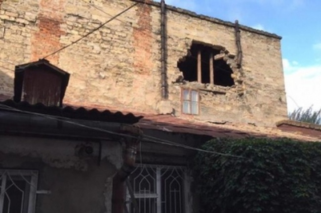Жителей аварийного дома в Одессе расселят по квартирам маневренного фонда