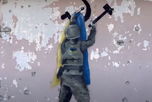 Американські митці створюють мурали на зруйнованих будинках Миколаєва