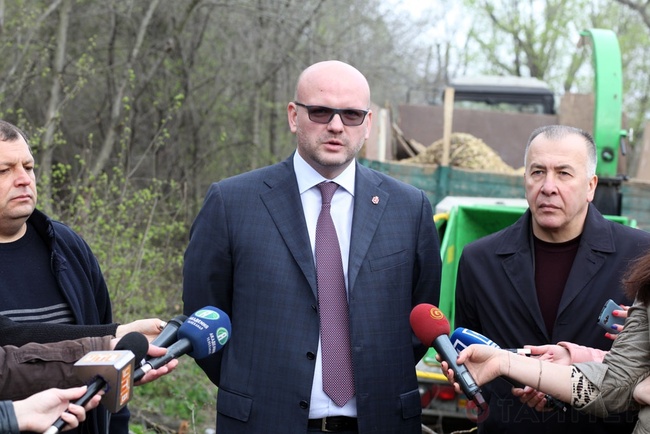 Возглавляемое бывшим вице-мэром Одессы госпредприятие приобрело автомобиль за миллион гривень