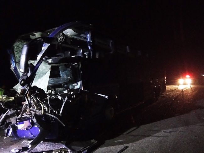 Пострадали пассажиры: на трассе Одесса-Киев столкнулись рейсовый автобус с автомобилем