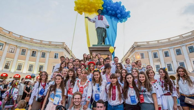 Одесский муниципалитет выделил почти 100 тысяч гривень на Вышиванковый фестиваль