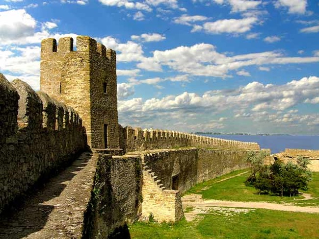 На включение Аккерманской крепости в предварительный список наследия ЮНЕСКО потратят больше миллиона