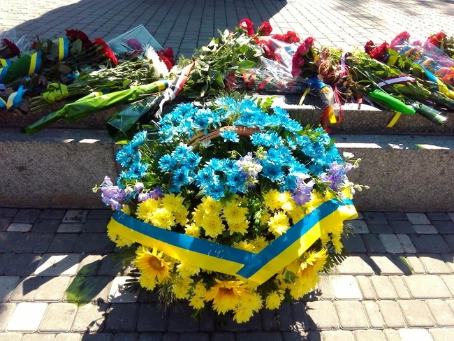 Одесская ОГА закупила цветочные композиции по 3500 гривень за штуку