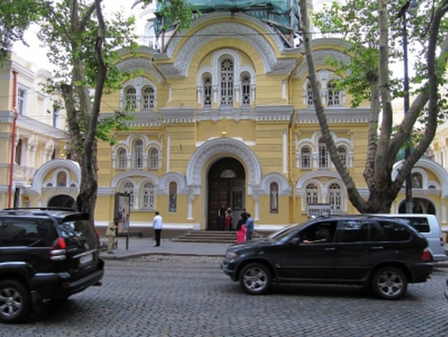 Одесские депутаты передадут здание на Пушкинской Свято-Ильинскому монастырю