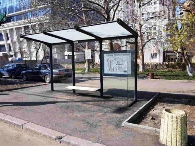 В Одессе обсуждают организацию 49 остановок для общественного транспорта: денег пока нет