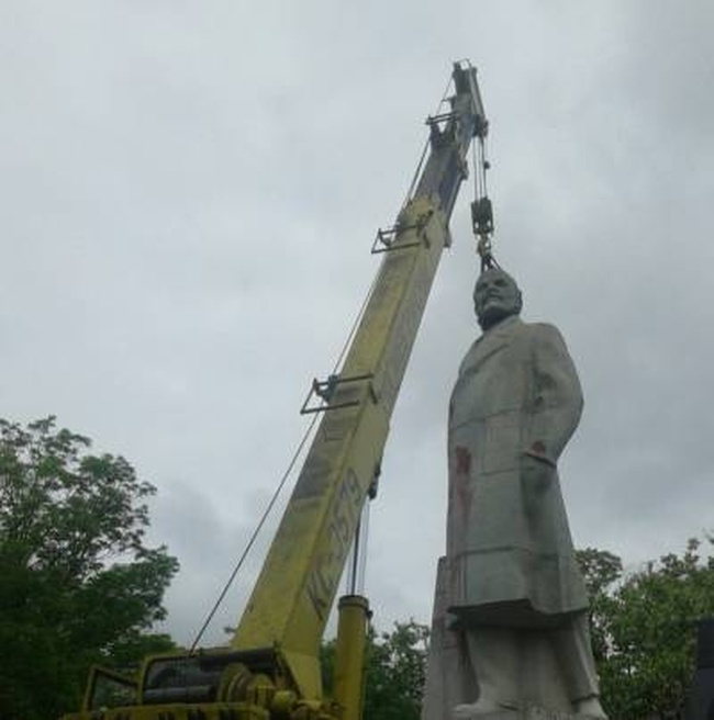 В одесской мэрии пояснили, почему не убрали памятник Ленину из парка