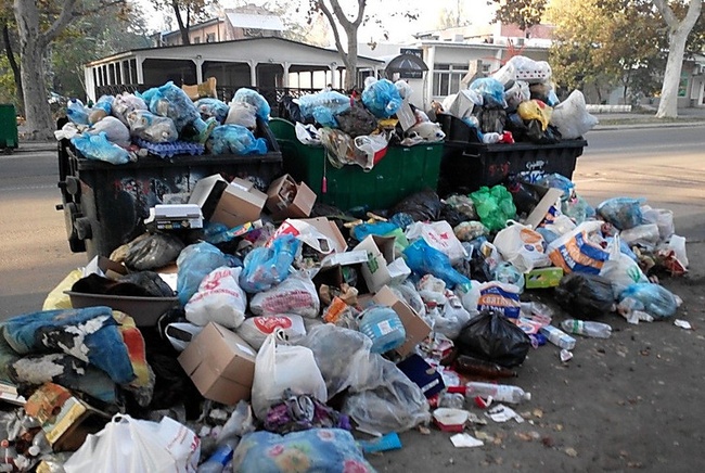 Вивіз сміття в Одесі знов подорожчає