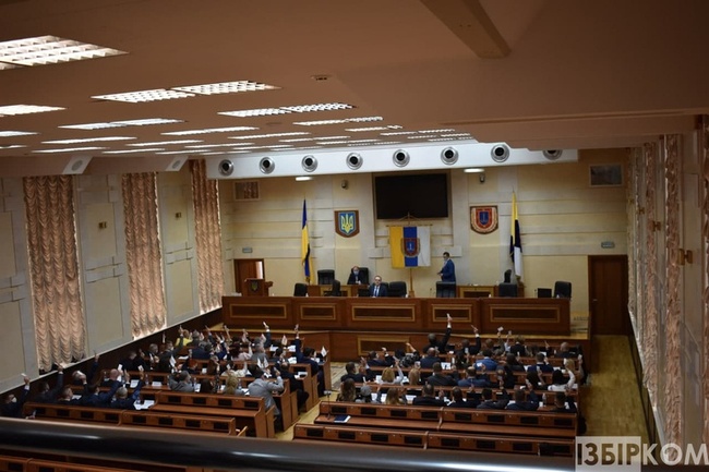 Депутатами стають не ті, кого обрали:  як оновилися райради Одеської області після виборів