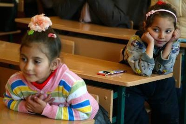Дети из покинувших Лощиновку ромских семей будут учиться в Измаиле и Аккермане