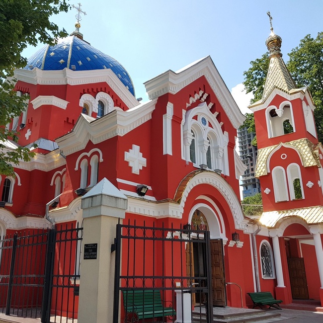 Православна церква отримає землю на Французькому бульварі