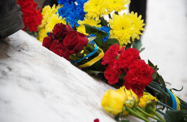 В Одесской ОГА закупили цветов еще почти на сто тысяч, а облсовет потратит еще 40 тысяч на телевидение